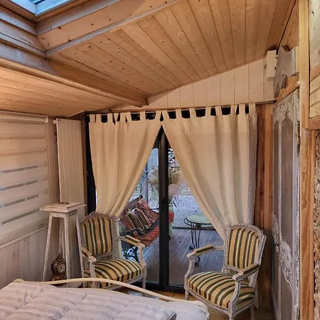 Gospodarstwo wiejskie La Garette *